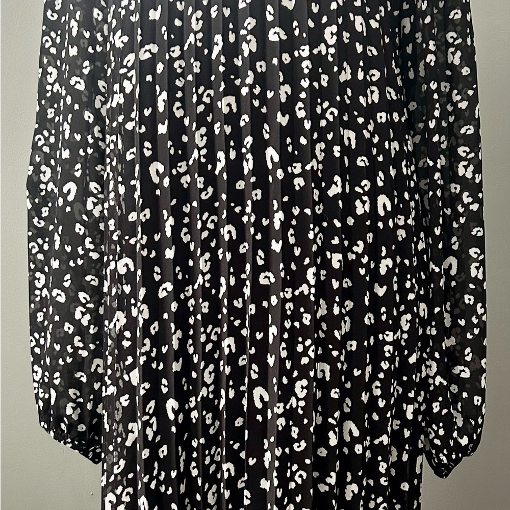Nine West Black and White Midi Dress